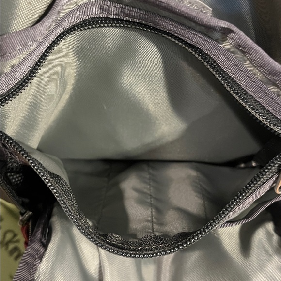 The North Face Women's Jester Backpack - Picture 9 of 12